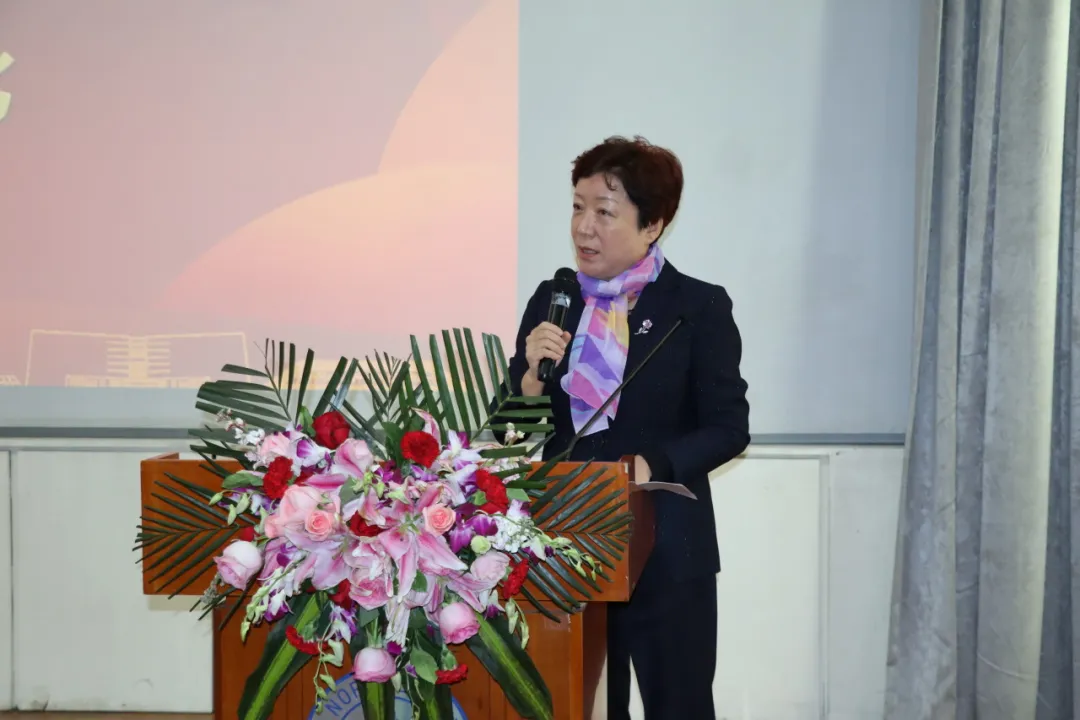 31云顶集团yd1233  张燕玲老师.jpg